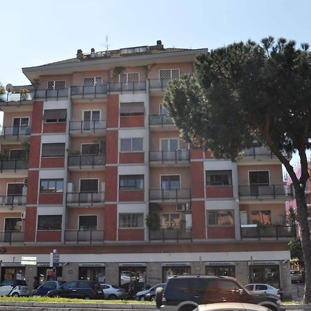 Domus Cornelia Bed & Breakfast Rome Bagian luar foto