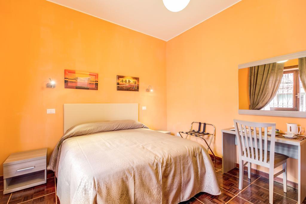 Domus Cornelia Bed & Breakfast Rome Bagian luar foto