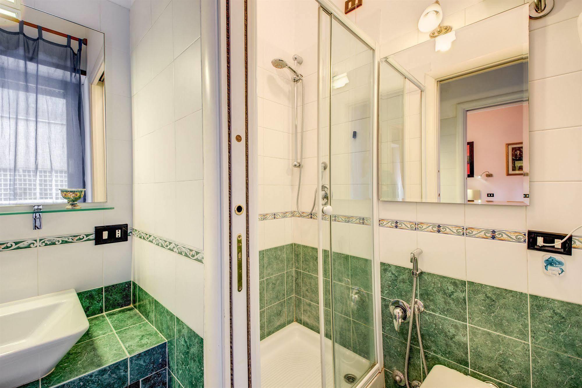 Domus Cornelia Bed & Breakfast Rome Bagian luar foto