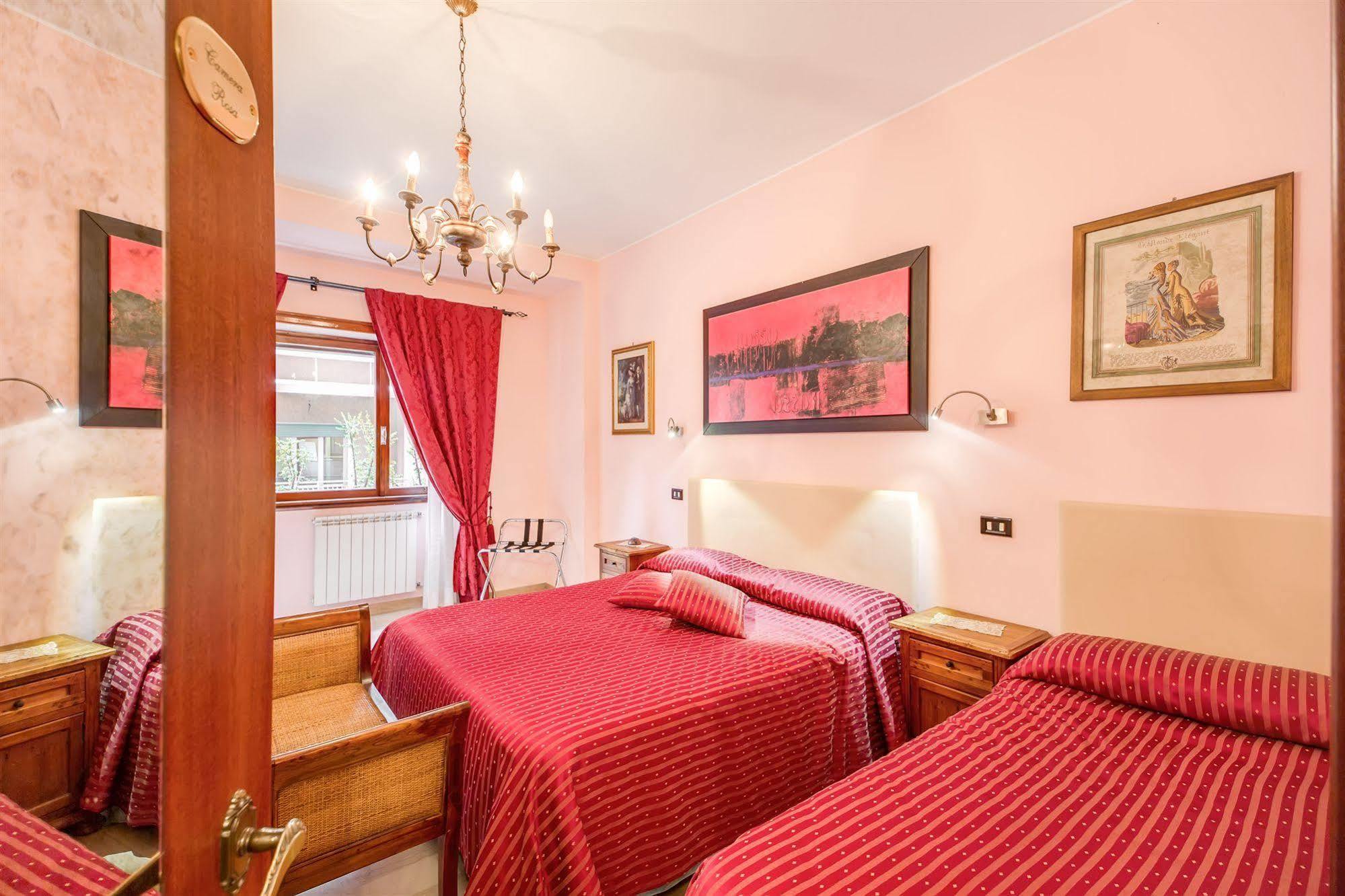 Domus Cornelia Bed & Breakfast Rome Bagian luar foto