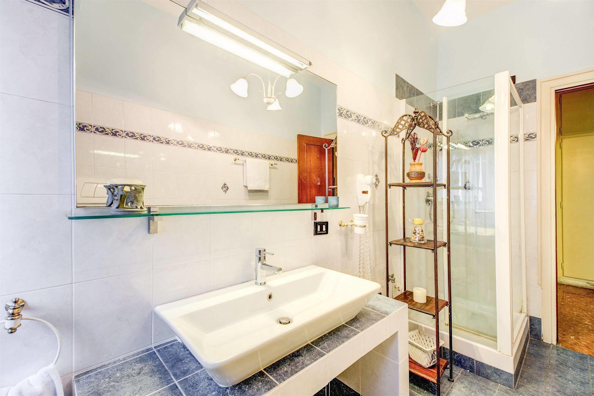 Domus Cornelia Bed & Breakfast Rome Bagian luar foto