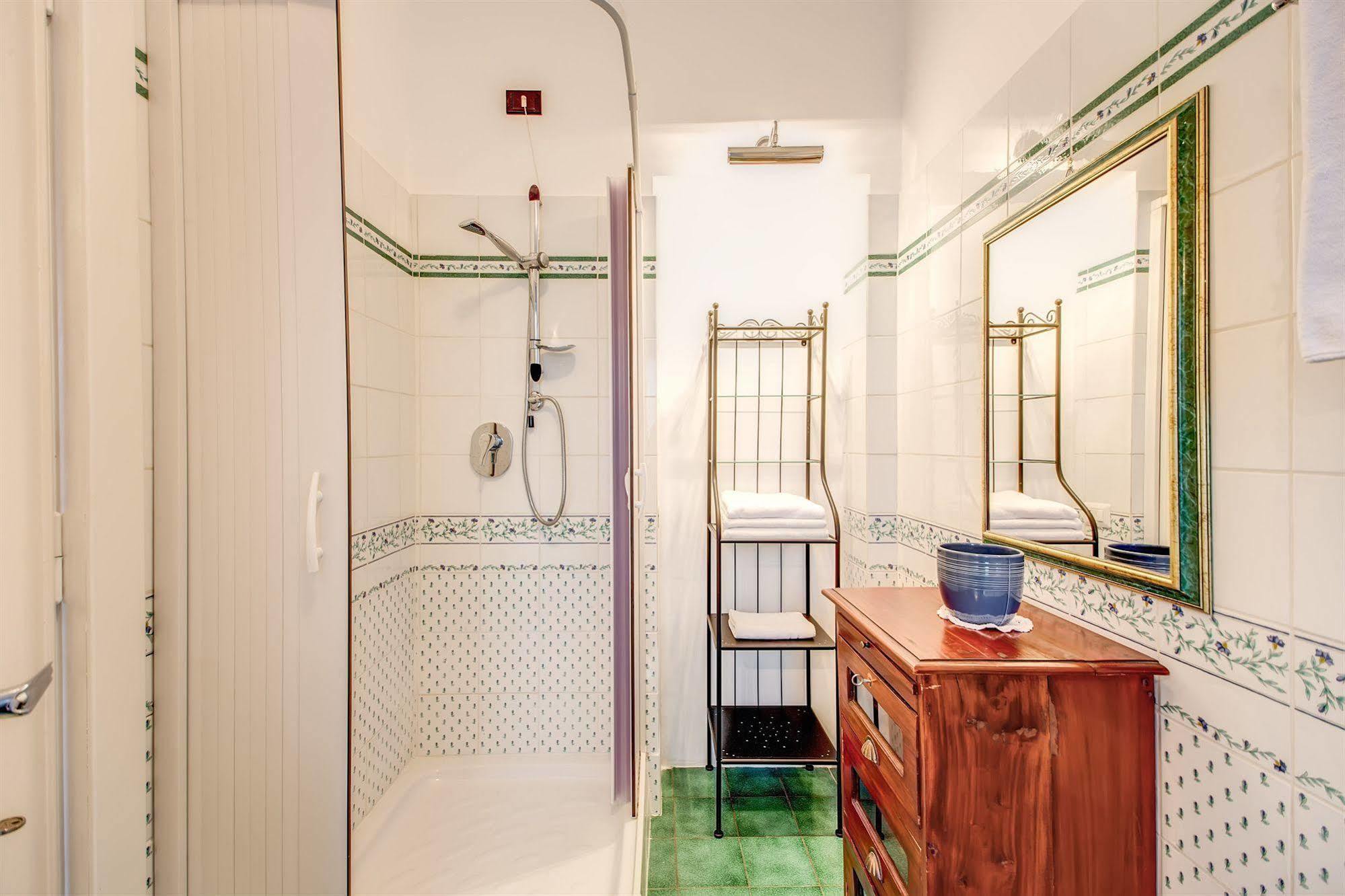 Domus Cornelia Bed & Breakfast Rome Bagian luar foto
