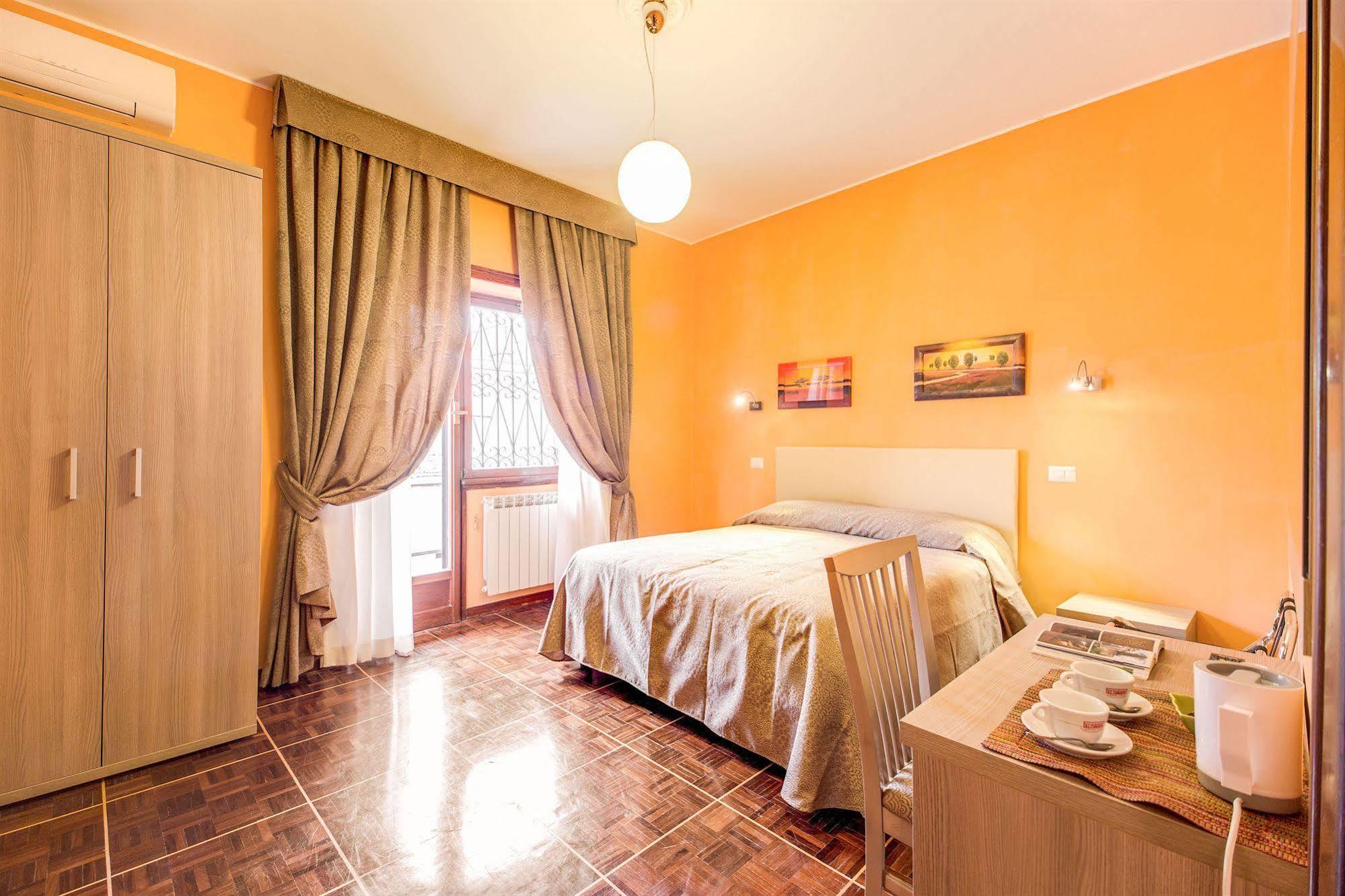 Domus Cornelia Bed & Breakfast Rome Bagian luar foto