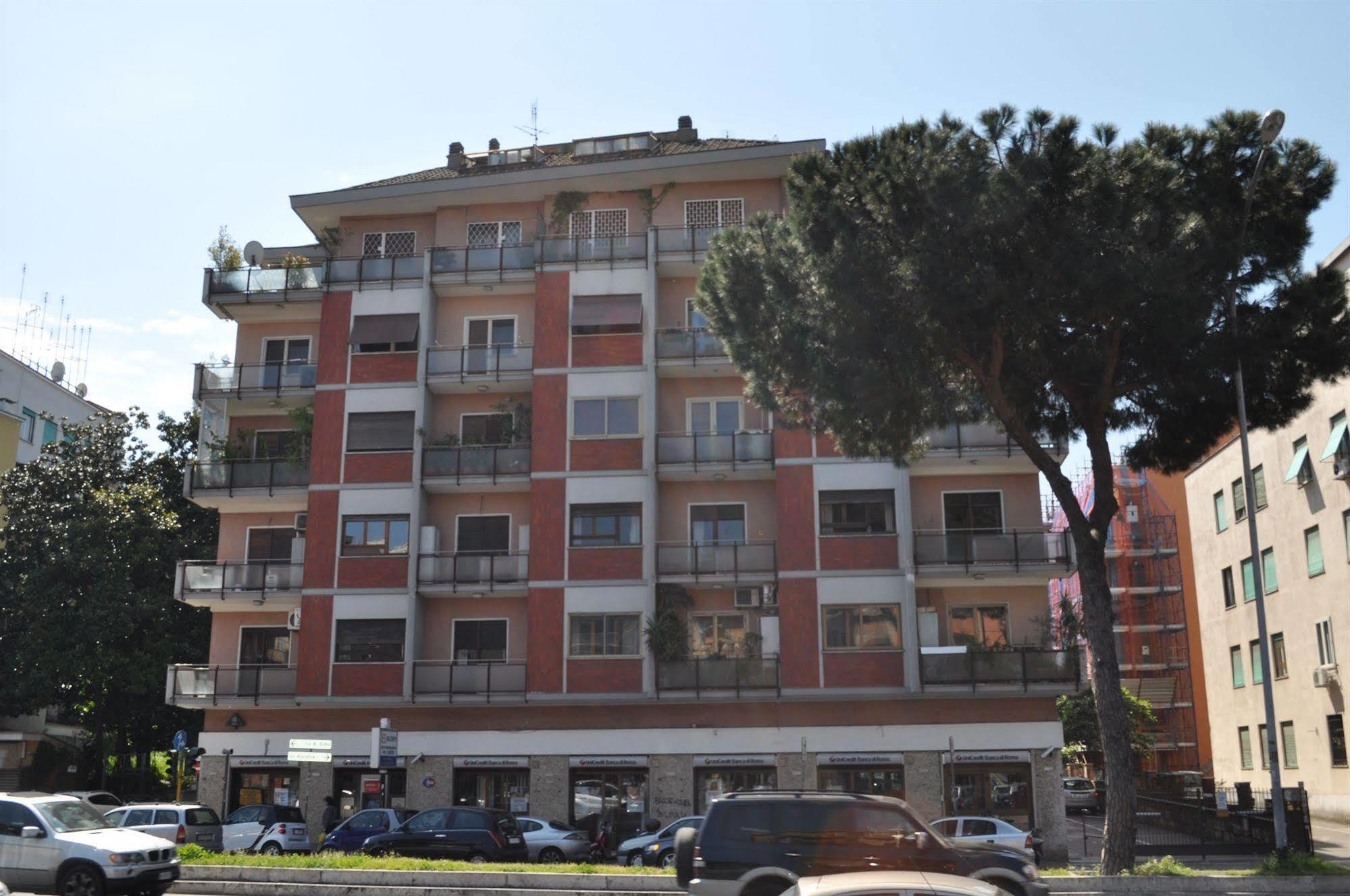 Domus Cornelia Bed & Breakfast Rome Bagian luar foto